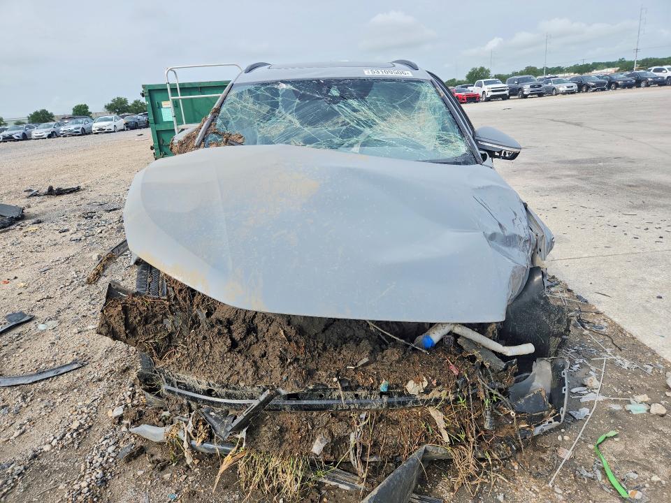2025 Audi Q4 e-tron VIN WA1LUBFZ2SP062801 COPART salvage auction — ALL OVER, La - Cert Of Title-Salvage, sold $2,800 on 2026-07-08 (photo 5)