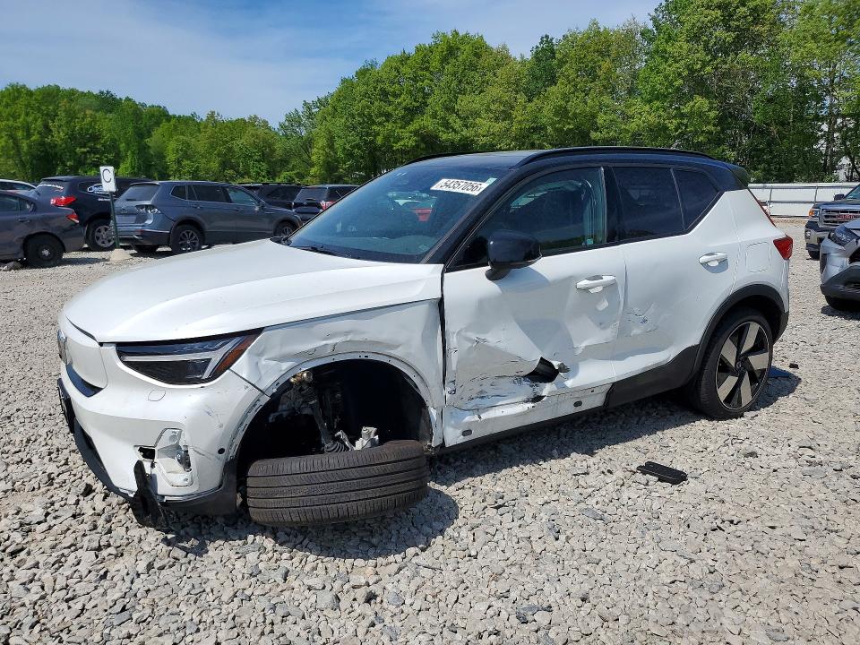 2023 Volvo Xc40 VIN YV4ED3UM9P2094576 — COPART salvage auction photo