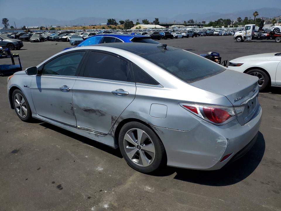 2011 Hyundai Sonata hybrid VIN KMHEC4A48BA018566 COPART salvage auction — SIDE, CA - DIS/DLR/EXP ONLY CLEAN TITLE, sold $750 on 2026-07-29 (photo 2)