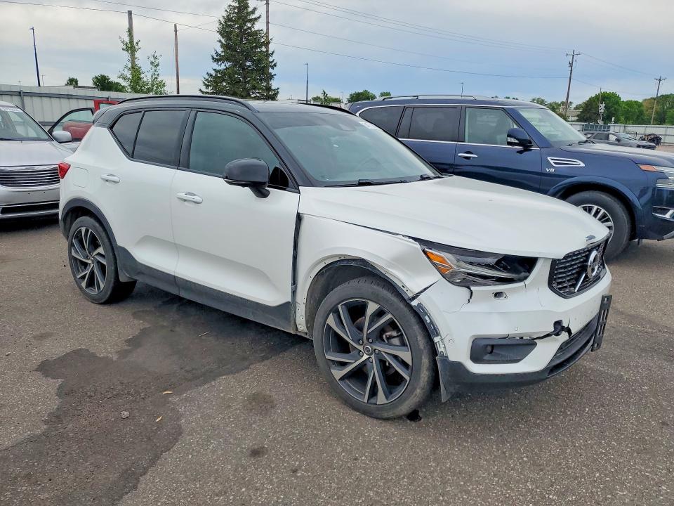 2020 Volvo Xc40 VIN YV4162UM3L2221478 COPART salvage auction — FRONT END, MN - CERT OF TITLE-SALVAGE, sold $475 on 2026-07-21 (photo 4)