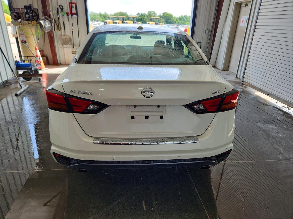 2022 Nissan Altima VIN 1N4BL4CV6NN347282 COPART salvage auction — MINOR DENT/SCRATCHES, MO - CERTIFICATE OF TITLE, sold $13,500 on 2026-07-09 (photo 6)