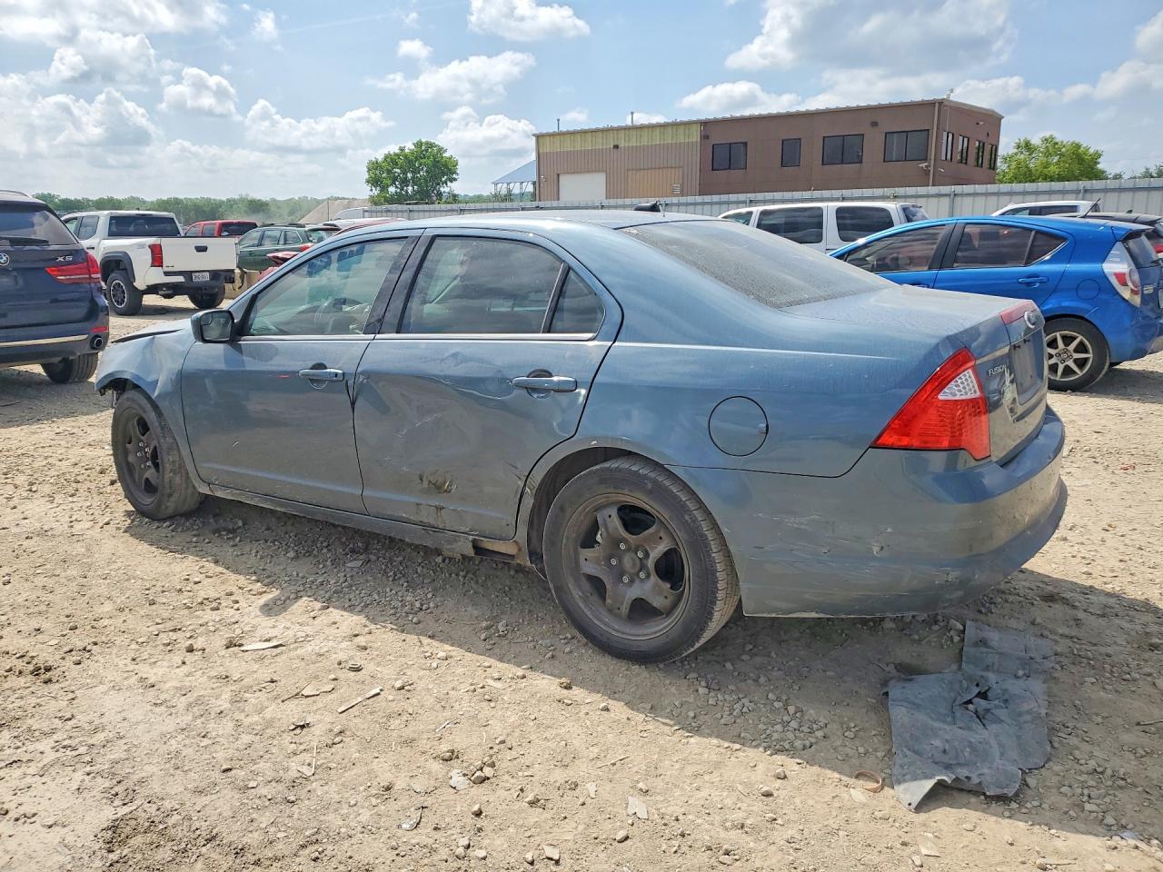 2011 Ford Fusion VIN 3FAHP0HA5BR315221 COPART salvage auction — Front End, MO - SALVAGE CERTIFICATE OF TITLE, sold $425 on 2026-06-25 (photo 2)