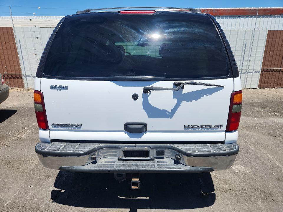 2002 Chevrolet Tahoe VIN 1GNEC13Z62R168597 COPART salvage auction — MINOR DENT/SCRATCHES, Nv - Salvage Title, sold $700 on 2026-07-08 (photo 6)