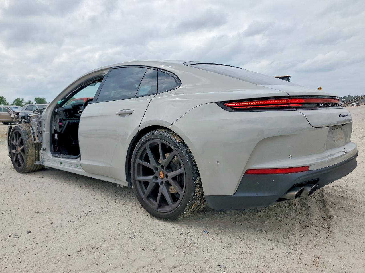 2025 Porsche Panamera VIN WP0AA2YAXSL006870 COPART salvage auction — Side, TX - SALVAGE VEHICLE TITLE, sold $51,000 on 2026-07-07 (photo 2)