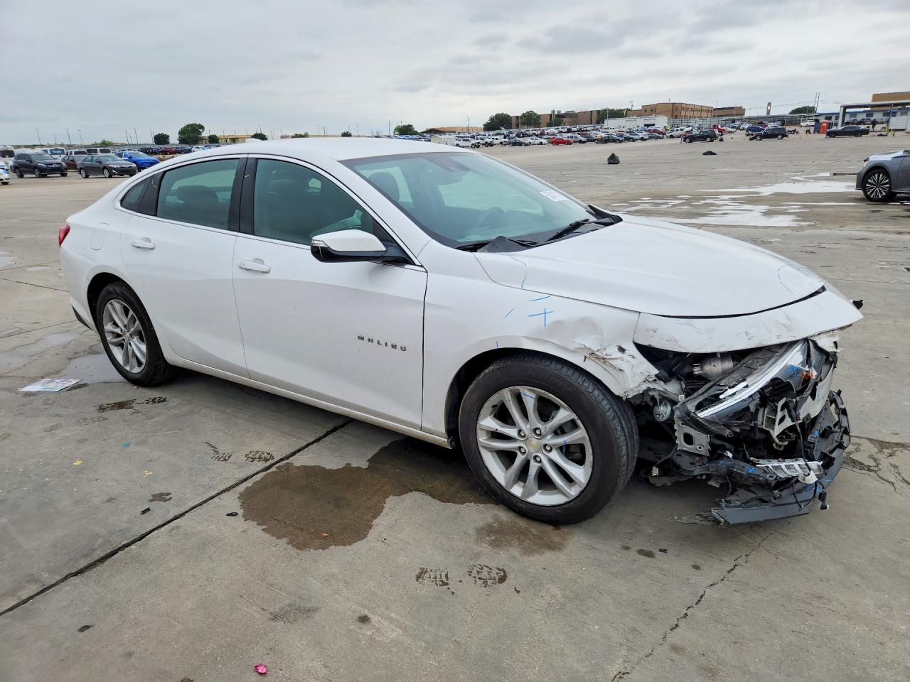 2018 Chevrolet Malibu VIN 1G1ZF5SU5JF185902 COPART salvage auction — Front End, TX - SALVAGE VEHICLE TITLE, sold $1,050 on 2026-07-09 (photo 4)