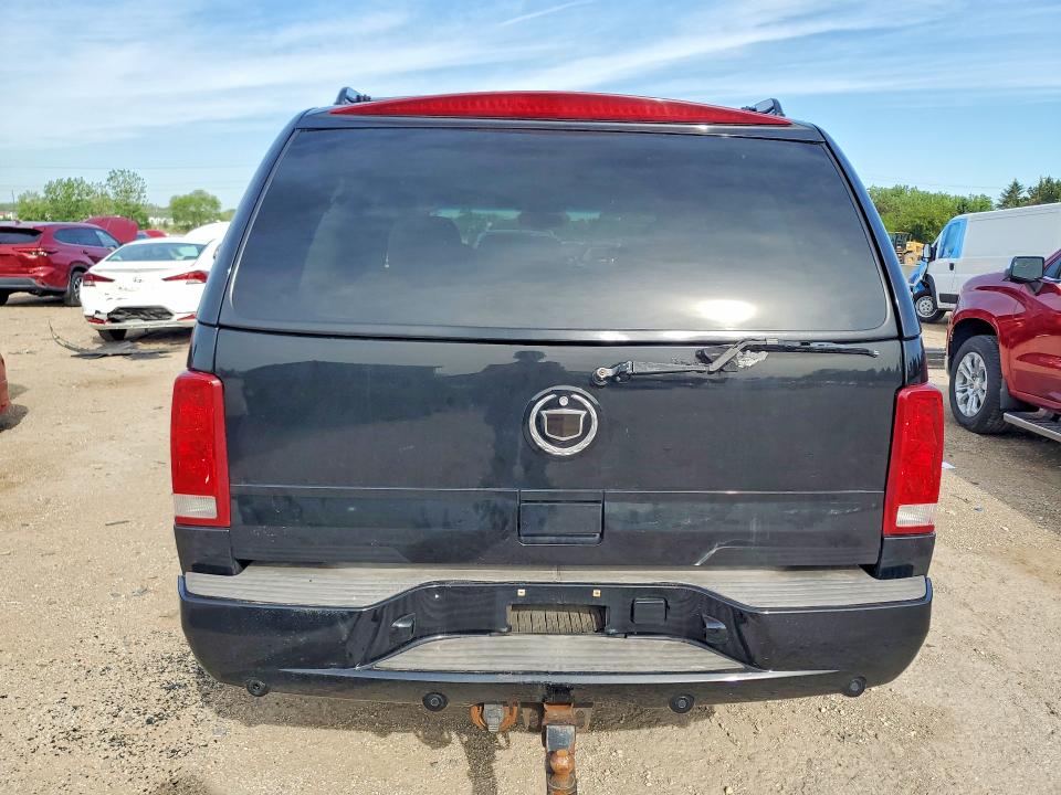 2002 Cadillac Escalade VIN 1GYEK63N02R101817 COPART salvage auction — VANDALISM, Il - Salvage Certificate, sold $1,500 on 2026-07-02 (photo 6)