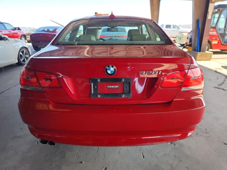 2007 BMW 3 series VIN WBAWV13597PK48206 COPART salvage auction — Burn Engine, CA - NON-REPAIRABLE VEHICLE CERT, sold $650 on 2026-07-20 (photo 6)