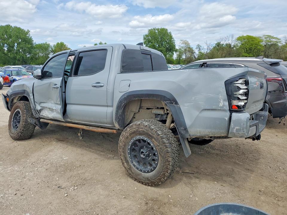 2020 Toyota Tacoma VIN 5TFCZ5AN4LX237208 COPART salvage auction — SIDE, Ia - Cert Of Title-Salvage Title, sold $9,300 on 2026-07-03 (photo 2)