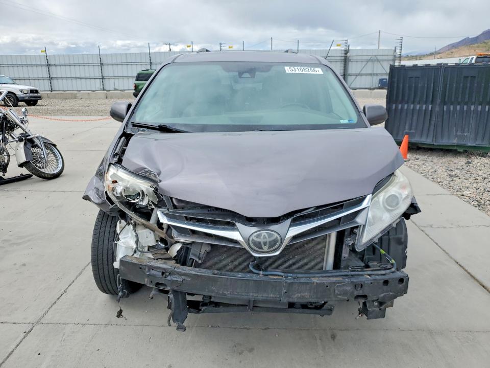 2019 Toyota Sienna VIN 5TDYZ3DC4KS005720 COPART salvage auction — FRONT END, Ut - Salvage Certificate, sold $6,900 on 2026-07-06 (photo 5)