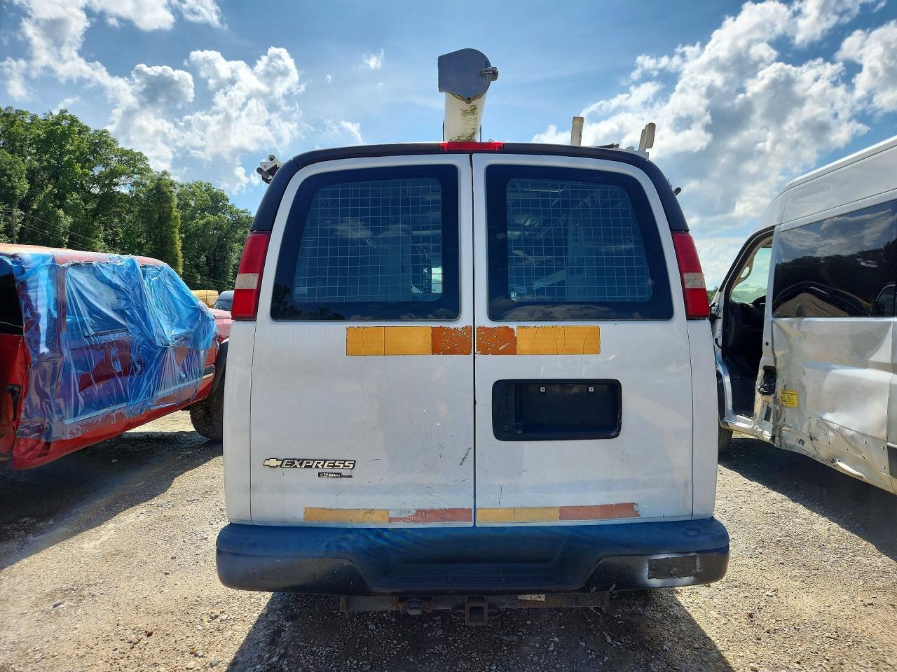 2013 Chevrolet Express 2500 VIN 1GCWGFCAXD1903320 COPART salvage auction — Minor Dent/Scratches, LA - CERTIFICATE OF TITLE, sold $2,100 on 2026-07-07 (photo 6)