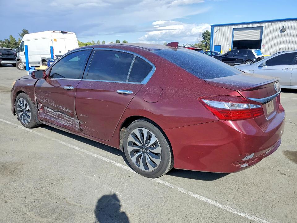 2017 Honda Accord VIN JHMCR6F55HC022867 COPART salvage auction — SIDE, Salvage Title, sold $1,400 on 2026-07-17 (photo 2)