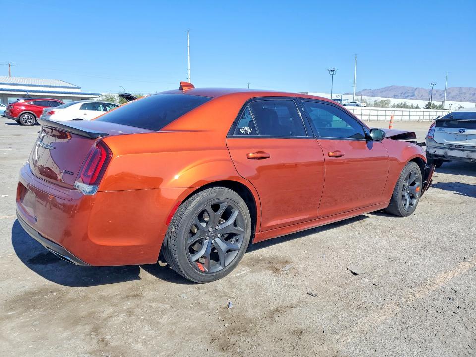 2020 Chrysler 300 VIN 2C3CCAAG9LH209246 COPART salvage auction — FRONT END, Nv - Salvage Title, sold $8,400 on 2026-07-30 (photo 3)