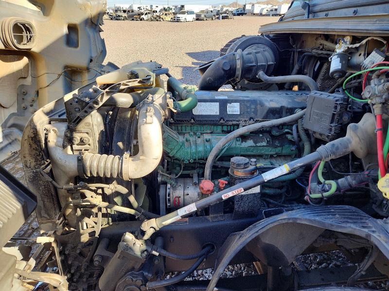 2020 Volvo Vnl VIN 4V4NC9EH6LN204961 COPART salvage auction — FRONT END, Az - Cert Of Title - Salvage, sold $3,850 on 2026-07-30 (photo 7)