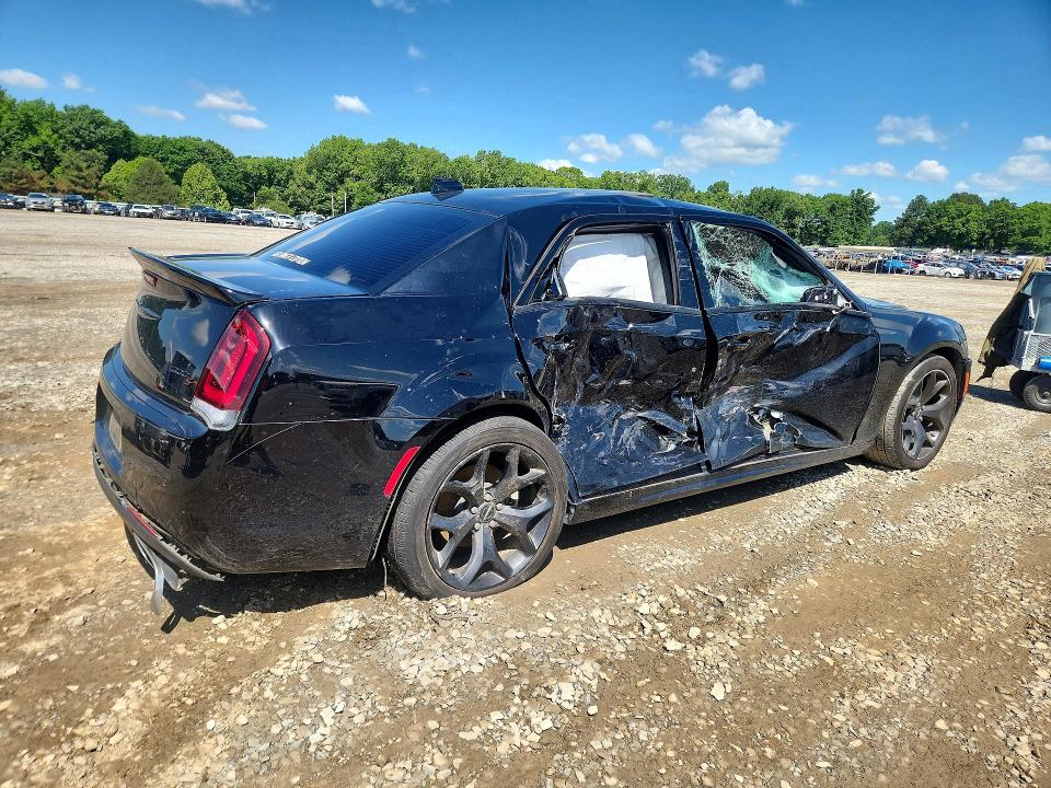 2022 Chrysler 300 VIN 2C3CCABT5NH180696 COPART salvage auction — SIDE, Ar - Cert Of Title-Salvage, sold $7,400 on 2026-07-08 (photo 3)