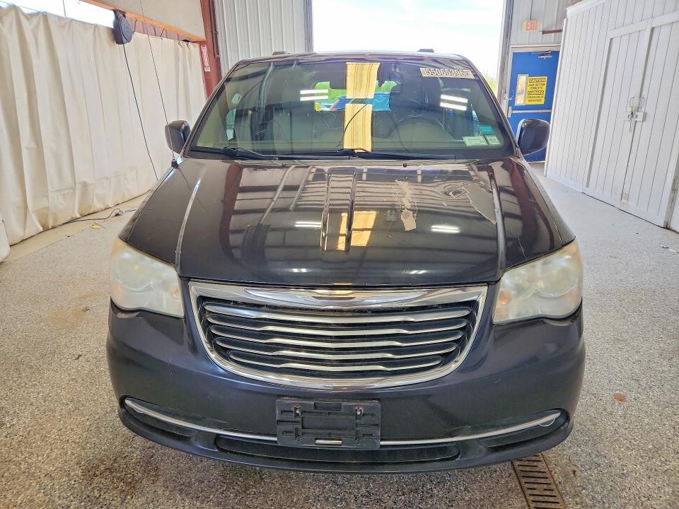 2013 Chrysler Town & country VIN 2C4RC1BG0DR630868 COPART salvage auction — NORMAL WEAR, VA - CERTIFICATE OF TITLE, sold $150 on 2026-07-09 (photo 5)