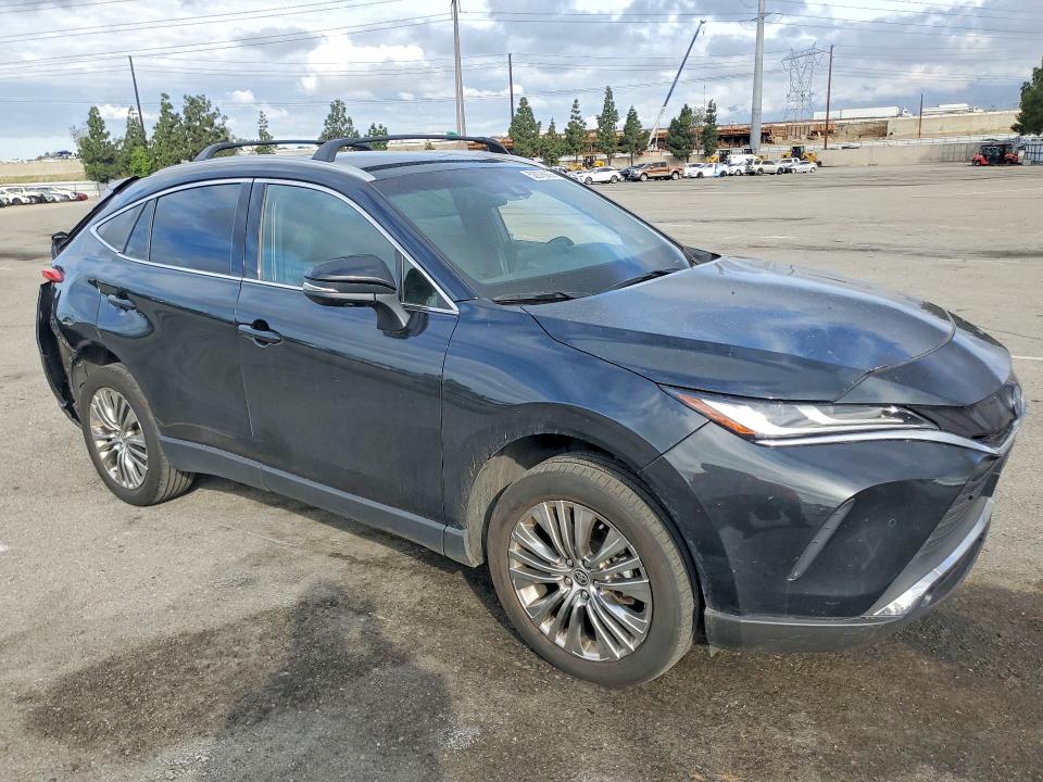 2024 Toyota Venza VIN JTEAAAAH6RJ156042 COPART salvage auction — REAR END, Ca - Salvage Certificate, sold $9,900 on 2026-07-30 (photo 4)