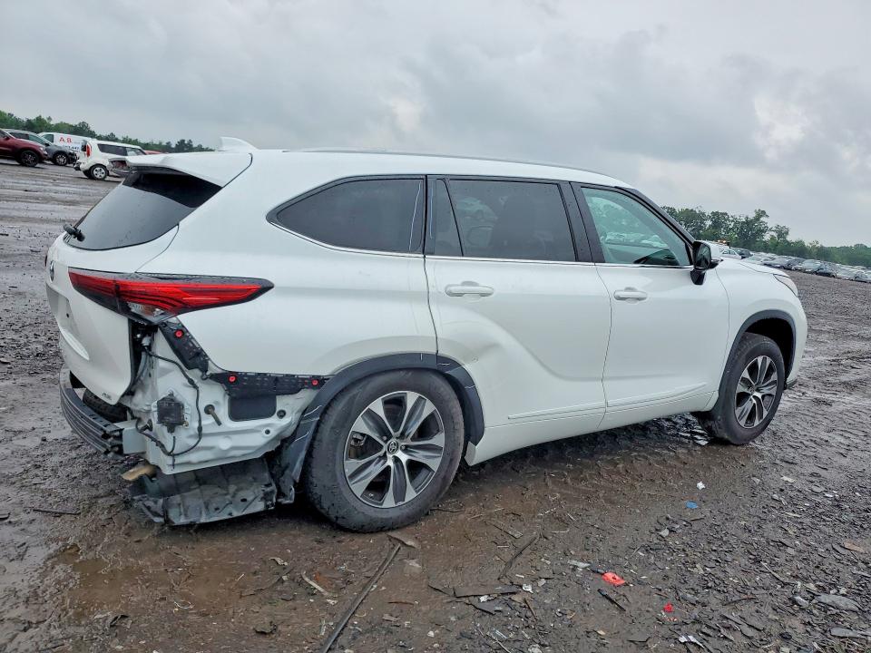2023 Toyota Highlander VIN 5TDKDRAH2PS000501 COPART salvage auction — REAR END, Md - Certificate Of Title, sold $225 on 2026-07-29 (photo 3)