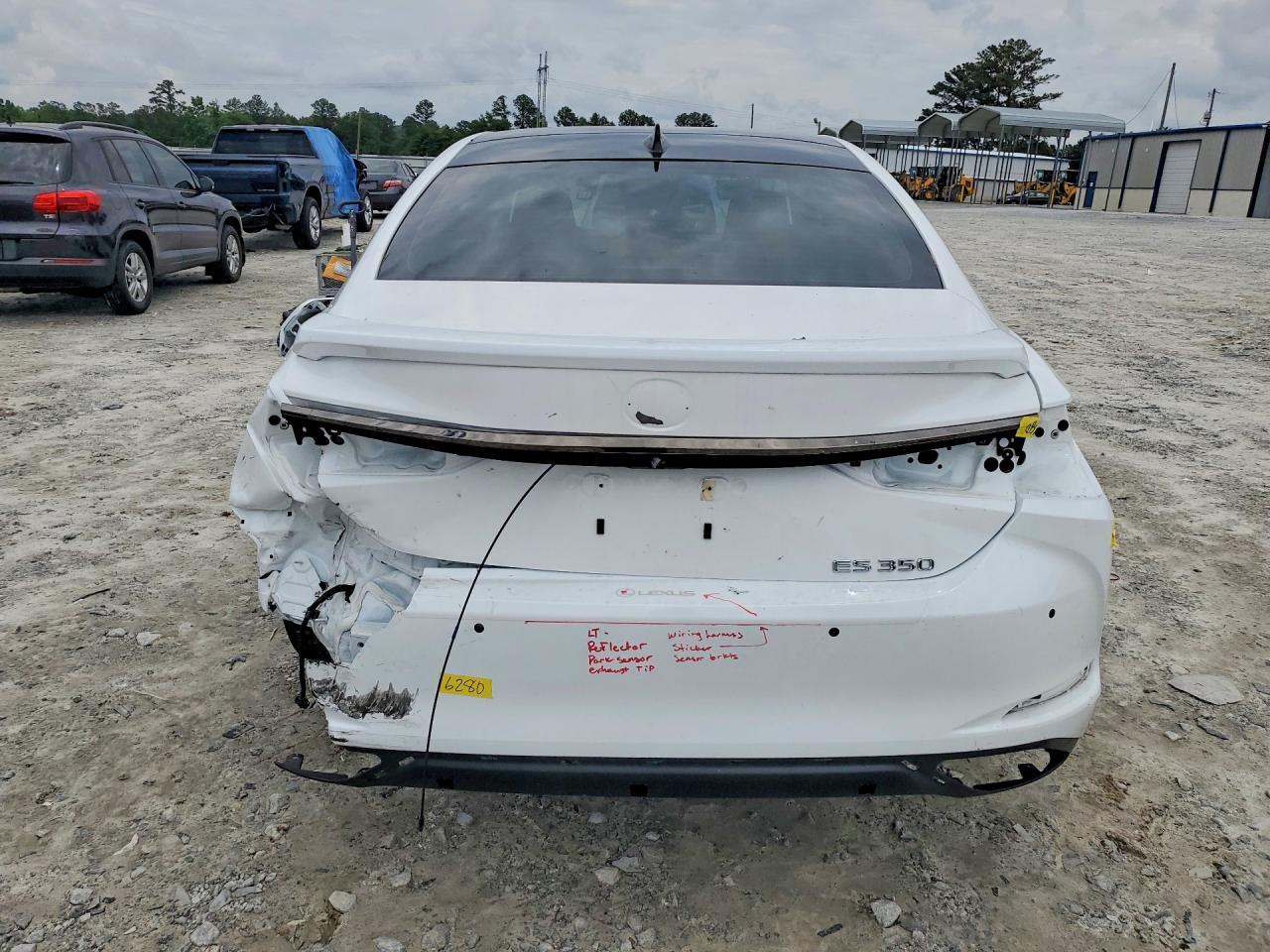2025 Lexus ES 350 VIN 58ADZ1B17SU213076 COPART salvage auction — Rear End, GA - CERT OF TITLE-SALVAGE, sold $31,000 on 2026-07-01 (photo 6)