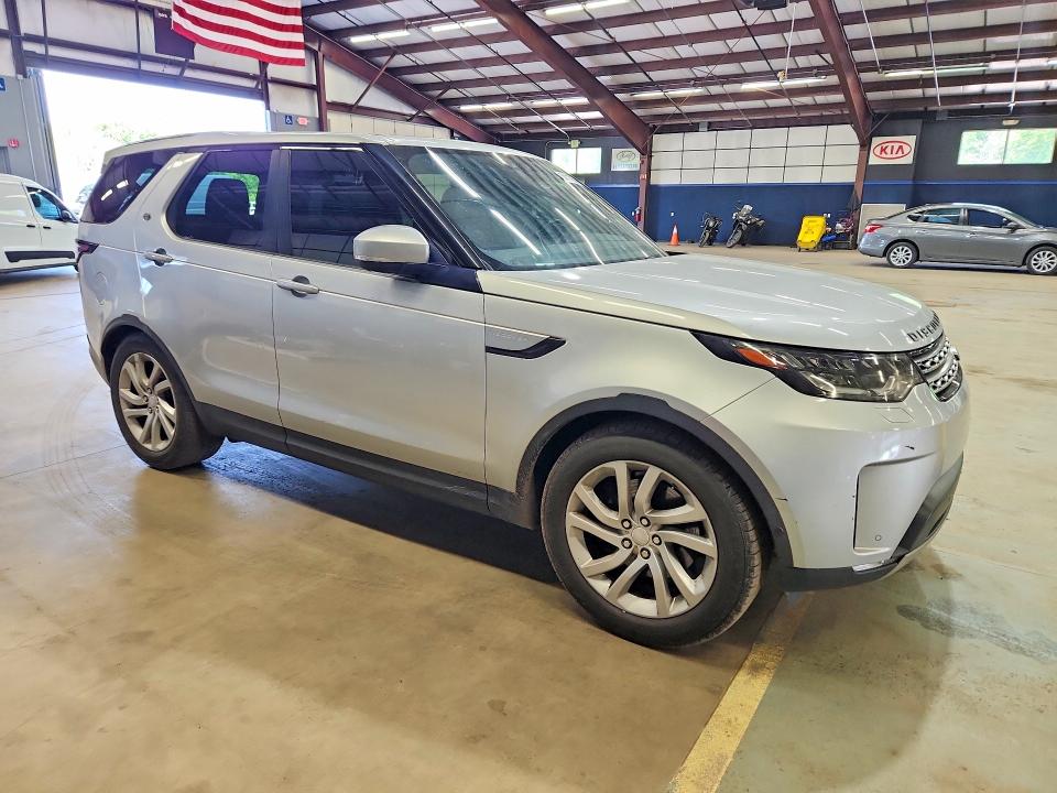 2017 Land rover Discovery VIN SALRRBBKXHA031097 COPART salvage auction — MINOR DENT/SCRATCHES, Wv - Certificate Of Title (P), sold $8,700 on 2026-07-02 (photo 4)