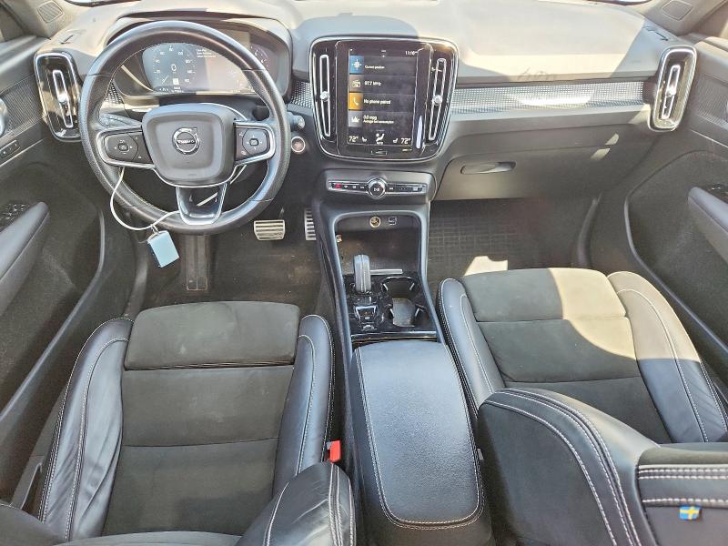 2021 Volvo Xc40 VIN YV4162UMXM2533699 COPART salvage auction — SIDE, TN - SALVAGE CERT-WATER DAMAGE, sold $5,900 on 2026-07-02 (photo 8)