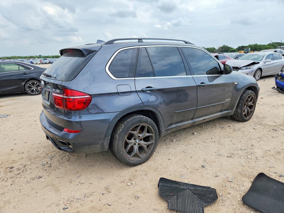 2011 BMW X5 VIN 5UXZV8C59BL420872 COPART salvage auction — MECHANICAL, Mt - Certificate Of Title, sold $400 on 2026-07-30 (photo 3)