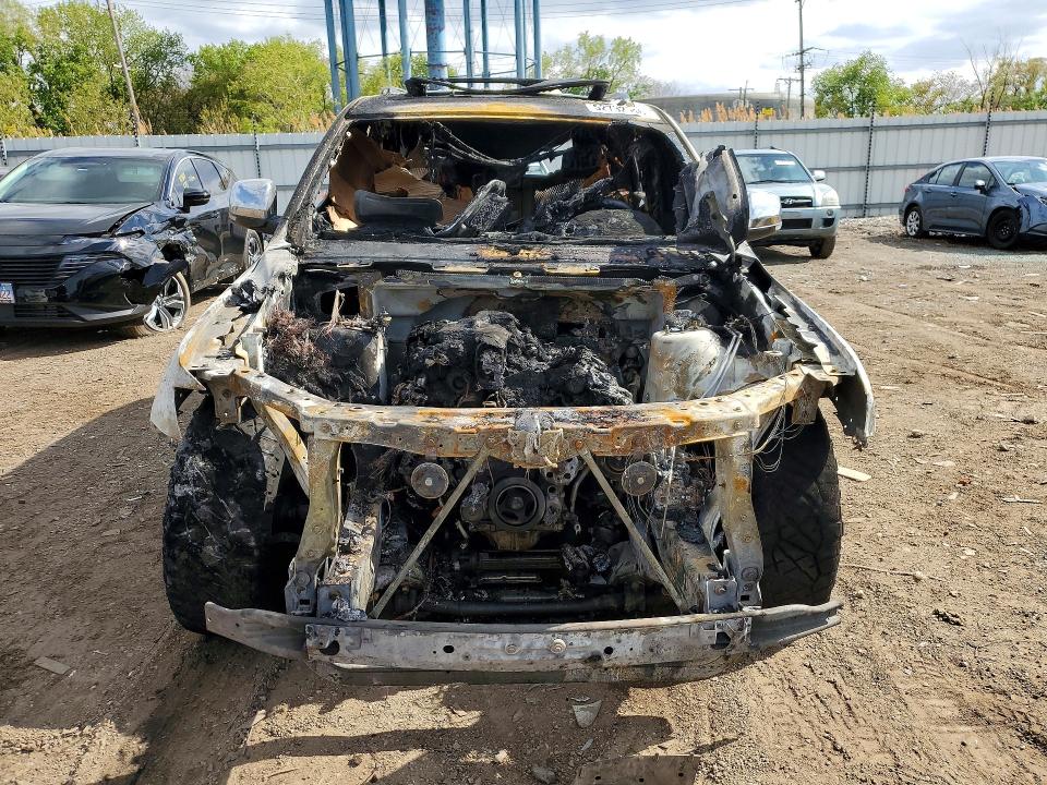 2016 Jeep Grand cherokee VIN 1C4RJFBG1GC388673 COPART salvage auction — BURN, Il - Salvage Certificate, sold $250 on 2026-09-11 (photo 5)