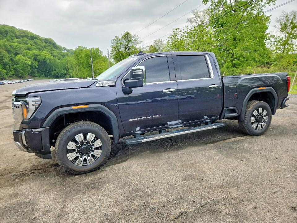 2025 Gmc VIN 1GT4URE78SF370953 COPART salvage auction — SIDE, Nj - Cert Of Title-Salvage, sold $34,750 on 2026-07-23 (photo 1)