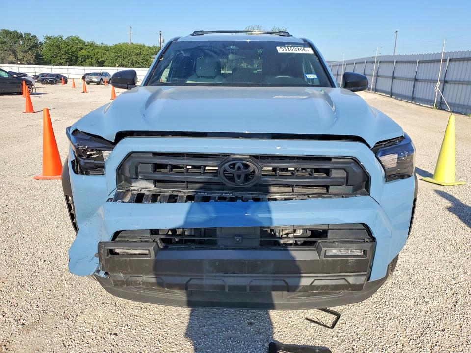 2025 Toyota 4runner VIN JTEVA5AR4S5009105 COPART salvage auction — FRONT END, Tx - Salvage Vehicle Title, sold $22,700 on 2026-07-30 (photo 5)