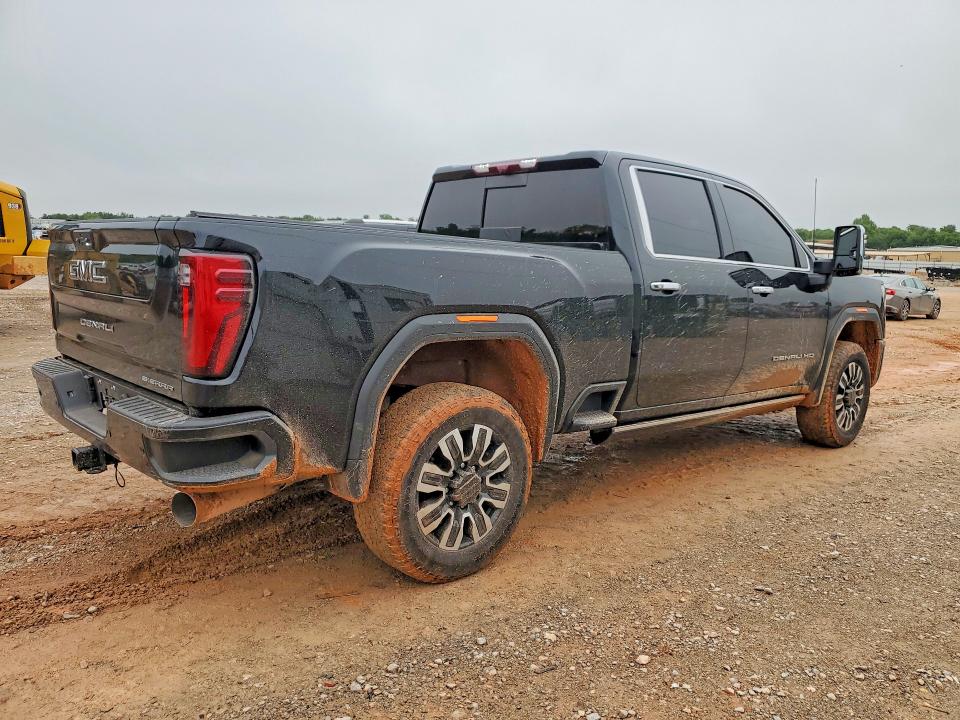 2026 Gmc VIN 1GT4UXEY1TF101403 COPART salvage auction — REAR END, Ok - Certificate Of Title, sold $68,000 on 2026-07-02 (photo 3)
