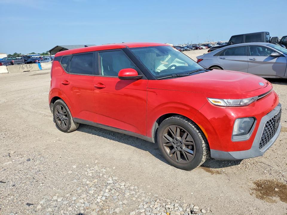 2021 Kia Soul VIN KNDJ23AU2M7145670 COPART salvage auction — SIDE, TX - SALVAGE VEHICLE TITLE (P), sold $725 on 2026-07-23 (photo 4)