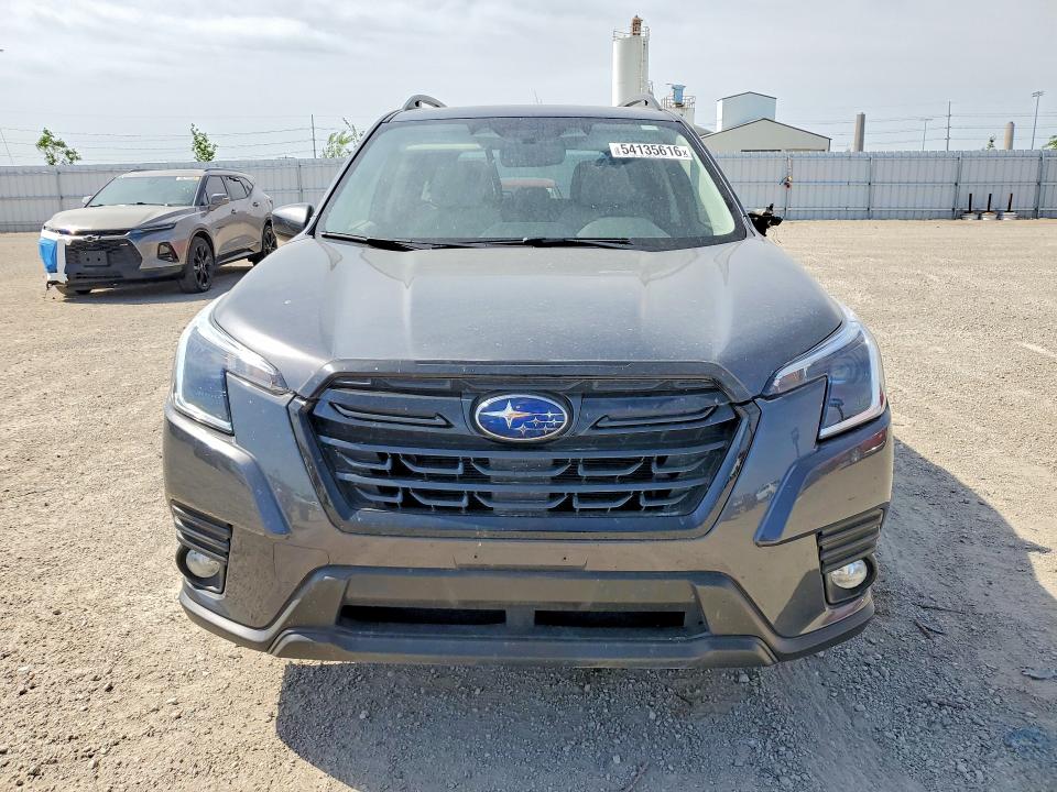 2023 Subaru Forester VIN JF2SKAEC5PH450882 COPART salvage auction — SIDE, Ia - Cert Of Title-Salvage Title, sold $8,200 on 2026-07-22 (photo 5)