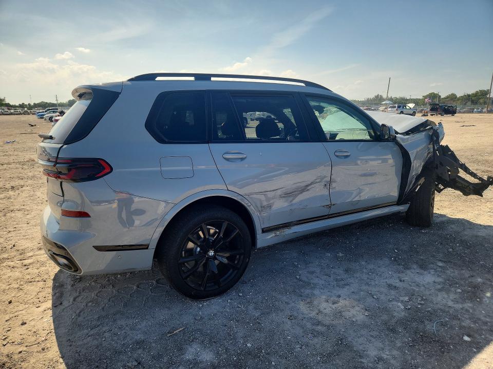 2026 BMW VIN 5UX23EM02T9328509 COPART salvage auction — FRONT END, Fl - Cert Of Title Slvg Rebuildable, sold $15,200 on 2026-07-14 (photo 3)