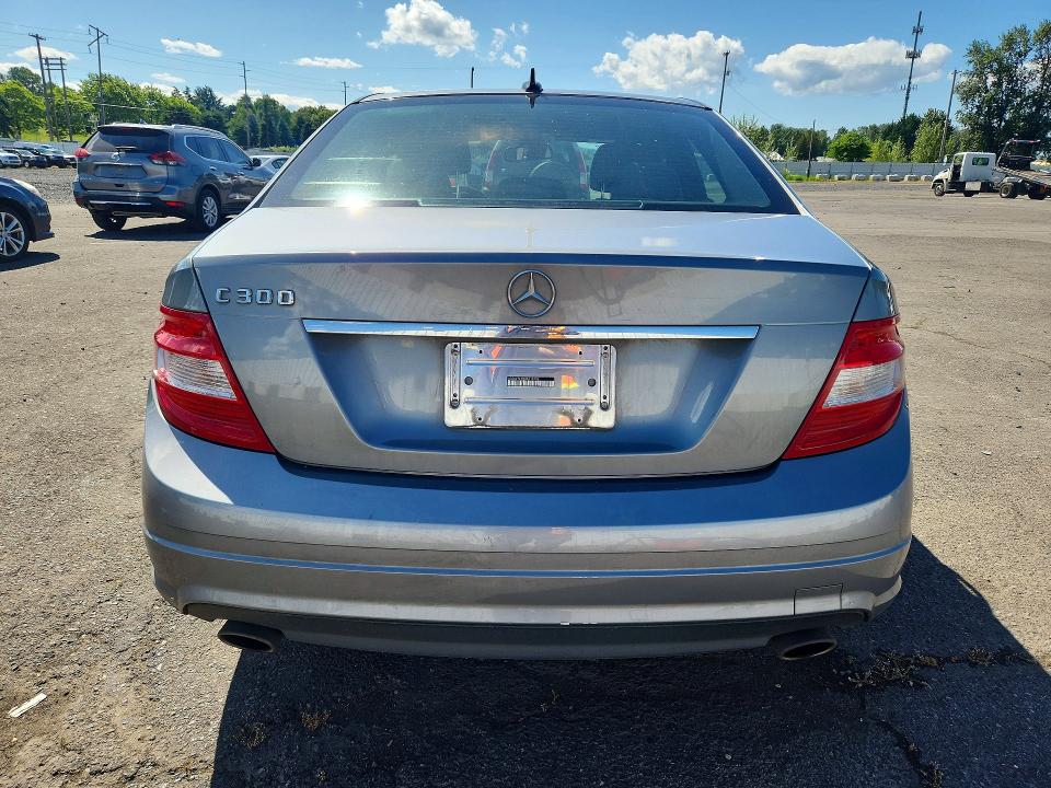 2011 Mercedes-benz C-klasse VIN WDDGF5EB2BA514746 COPART salvage auction — SIDE, Or - Salvage Title Certificate, sold $2,600 on 2026-07-15 (photo 6)