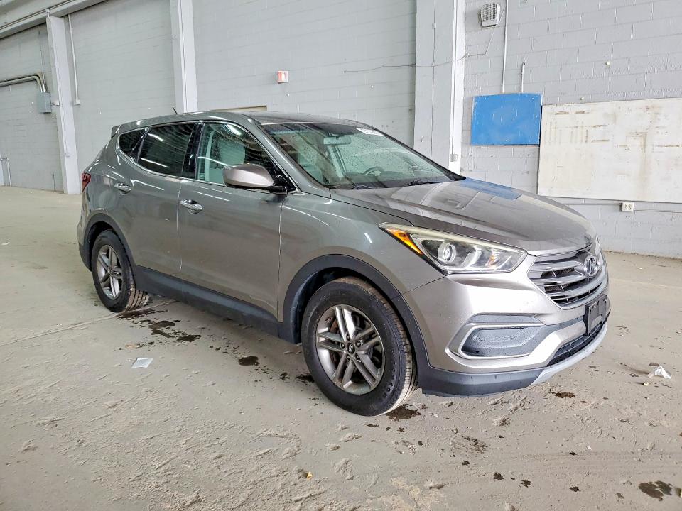 2018 Hyundai Santa fe VIN 5XYZTDLB6JG546476 COPART salvage auction — MINOR DENT/SCRATCHES, VA - CERTIFICATE OF TITLE, sold $5,500 on 2026-07-09 (photo 4)