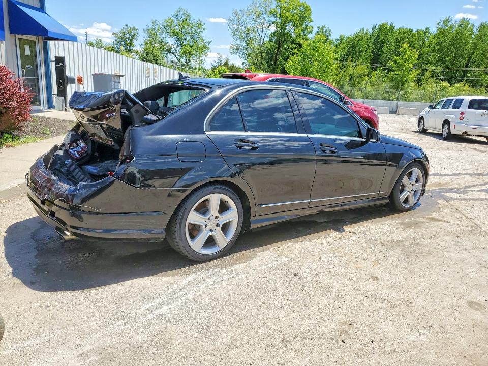 2010 Mercedes-benz C class VIN WDDGF8BB7AF446595 COPART salvage auction — REAR END, Ky - Bill Of Sale/Part Only/No Titl, sold $675 on 2026-07-06 (photo 3)