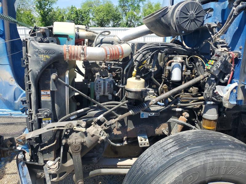 2011 Peterbilt 386 VIN 1XPHDP9X6BD127183 COPART salvage auction — ALL OVER, IA - CERT OF TITLE-SALVAGE TITLE, sold $5,400 on 2026-07-30 (photo 7)