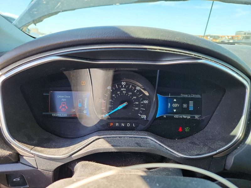 2016 Ford Fusion VIN 3FA6P0PU1GR373241 COPART salvage auction — HAIL, Il - Salvage Certificate, sold $425 on 2026-07-03 (photo 9)