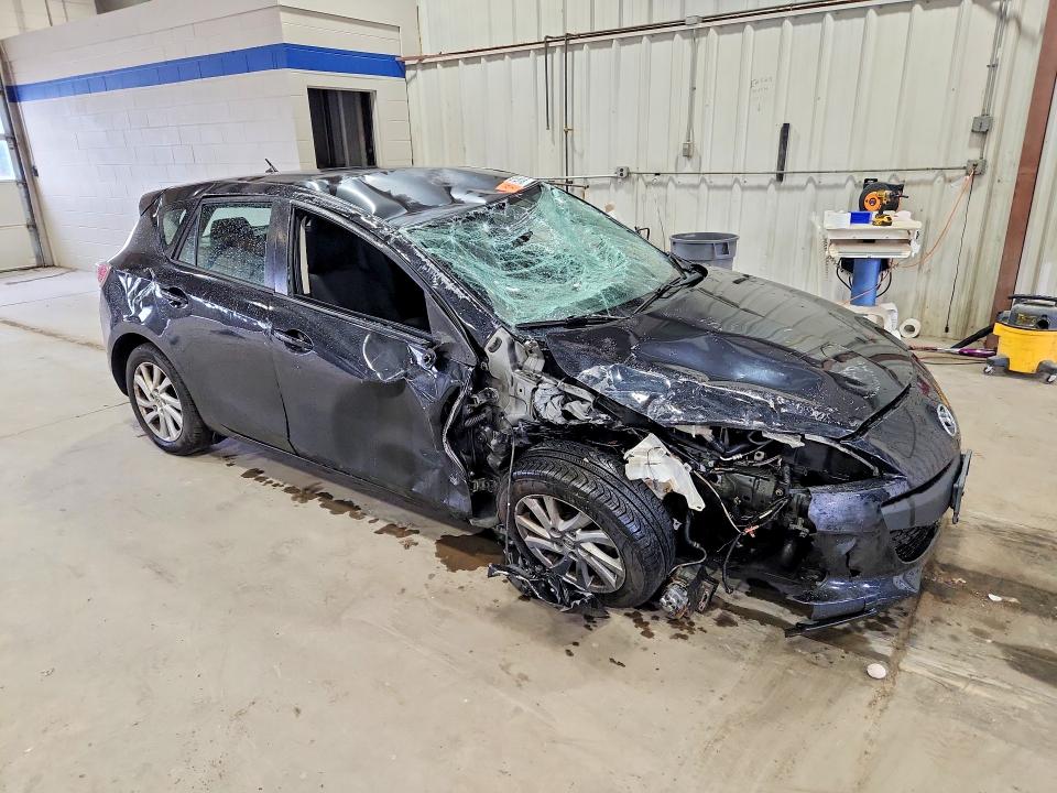 2012 Mazda 3 VIN JM1BL1L80C1566410 COPART salvage auction — ALL OVER, VA - CERTIFICATE OF TITLE, sold $200 on 2026-07-17 (photo 4)