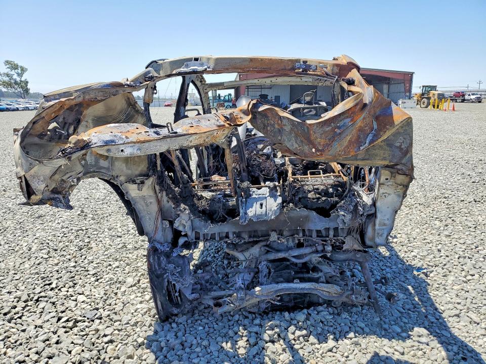 2026 Tesla Model y VIN 7SAYGDEE5TF341283 COPART salvage auction — BURN, Ca - Non-Repairable Vehicle Cert, sold $10 on 2026-07-16 (photo 6)