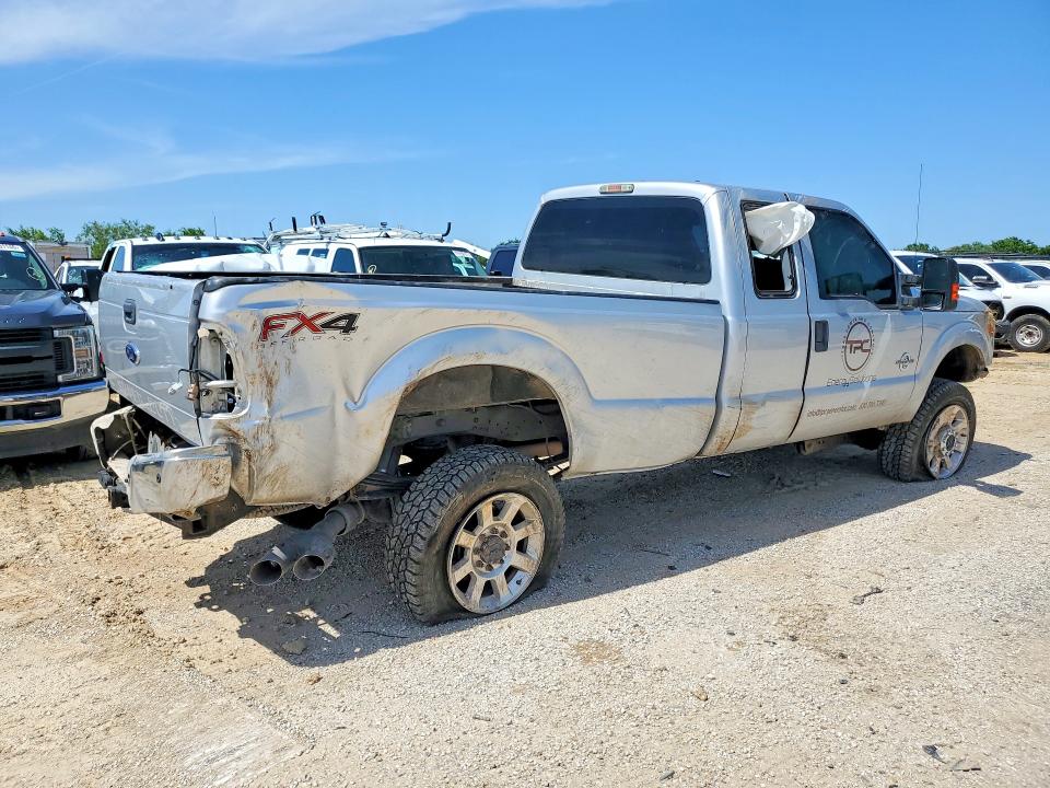 2016 Ford F250 VIN 1FT7X2BT6GEA52663 COPART salvage auction — ROLLOVER, Tx - Salvage Vehicle Title, sold $2,900 on 2026-07-30 (photo 3)