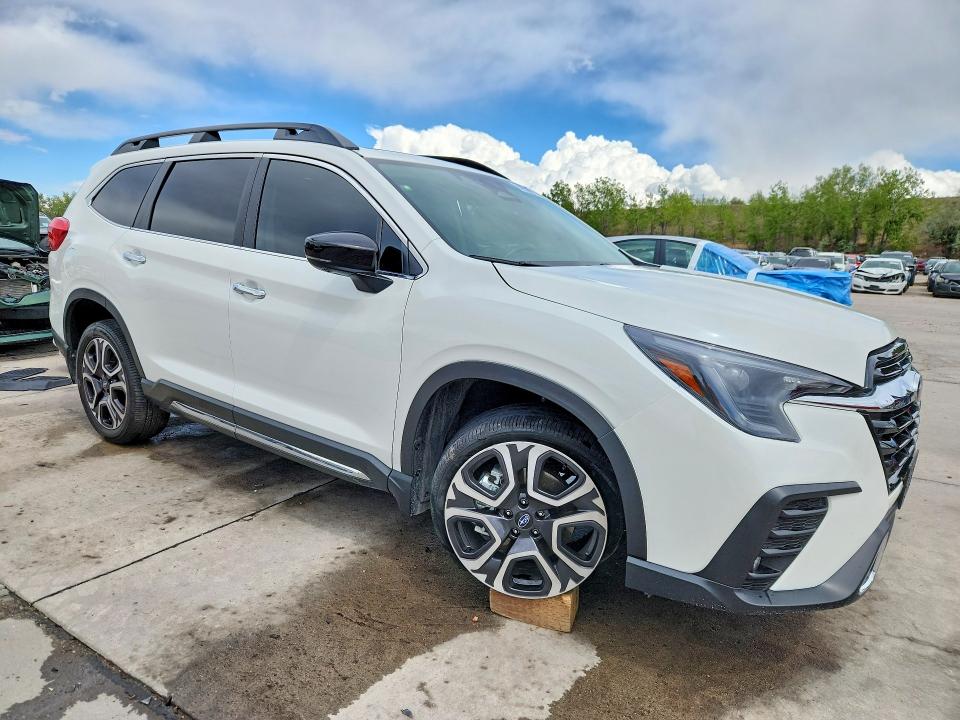 2024 Subaru Ascent VIN 4S4WMAWD8R3450792 COPART salvage auction — SIDE, Co - Public - Salvage Title, sold $11,600 on 2026-07-27 (photo 4)