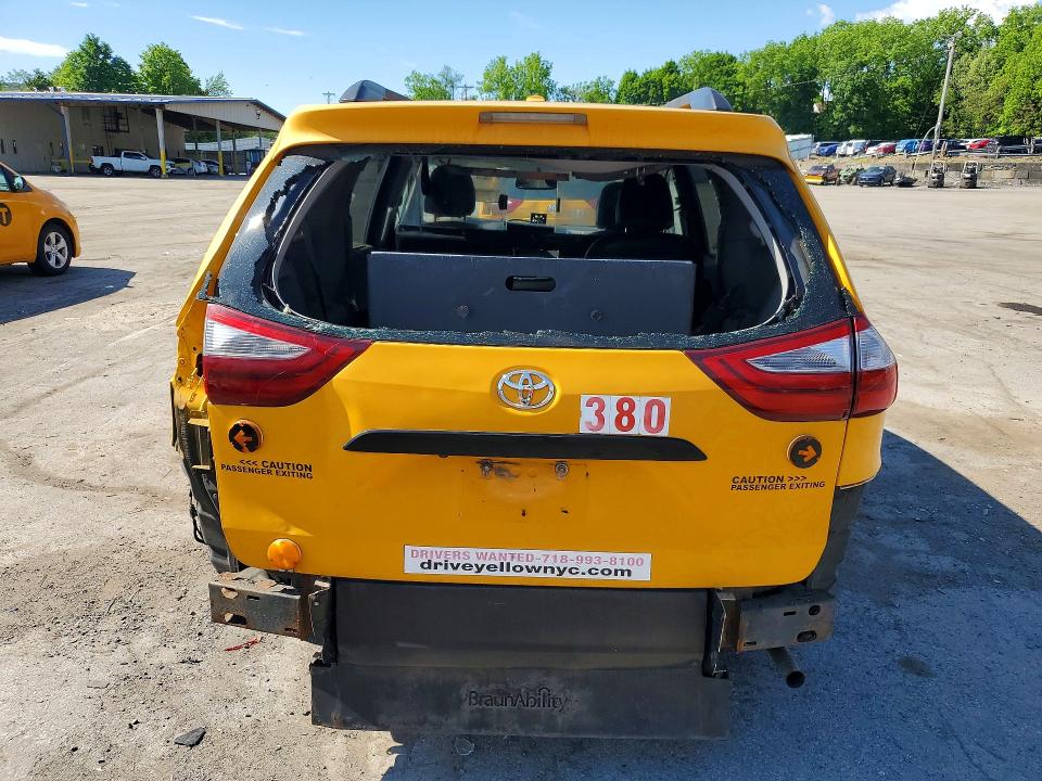 2017 Toyota VIN 5TDKZ3DC7HS886962 COPART salvage auction — REAR END, NY - CERTIFICATE OF TITLE, sold $1,500 on 2026-07-21 (photo 6)