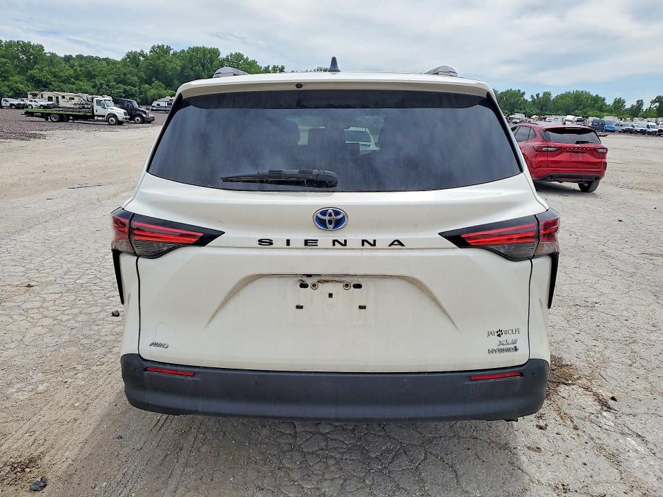 2021 Toyota Sienna VIN 5TDJSKFC5MS026348 COPART salvage auction — HAIL, Salvage Title, sold $18,600 on 2026-07-28 (photo 6)