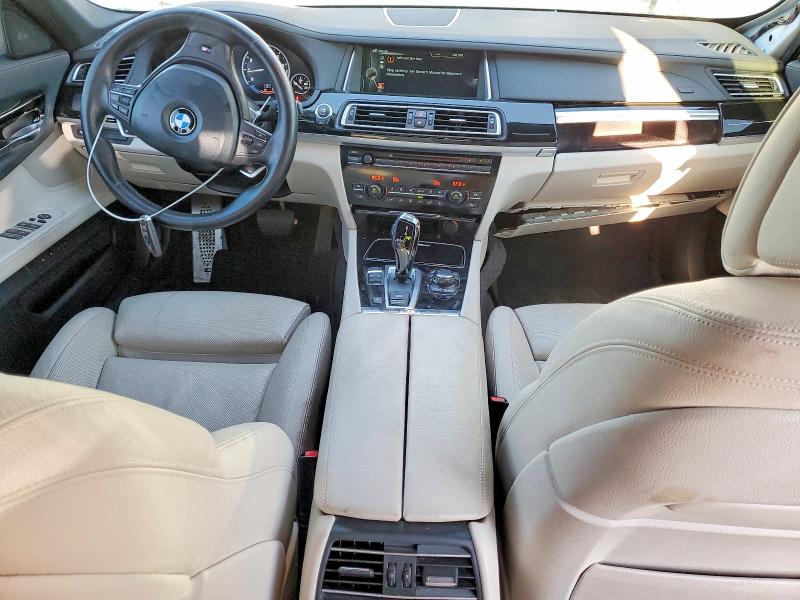 2013 BMW 7er VIN WBAYA6C50DC995312 COPART salvage auction — REAR END, Id - Salvage Certificate Of Title, sold $4,200 on 2026-07-02 (photo 8)