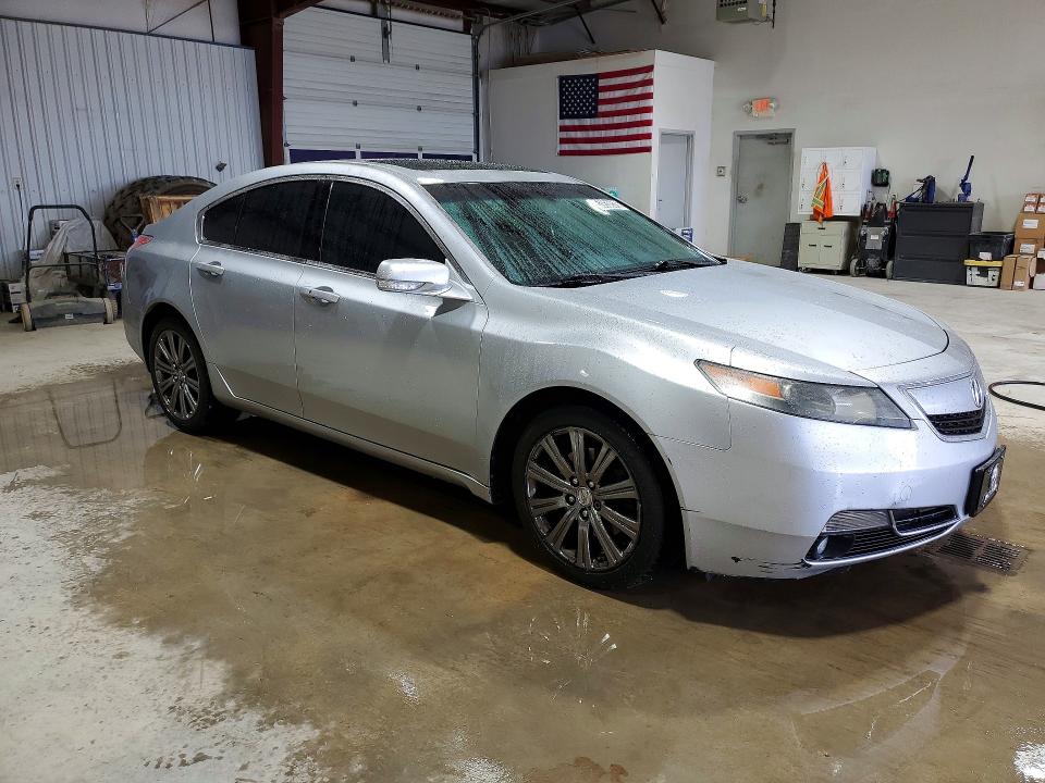 2013 Acura Tl VIN 19UUA8F37DA017961 COPART salvage auction — NORMAL WEAR, In - Certificate Of Title, sold $1,500 on 2026-07-02 (photo 4)
