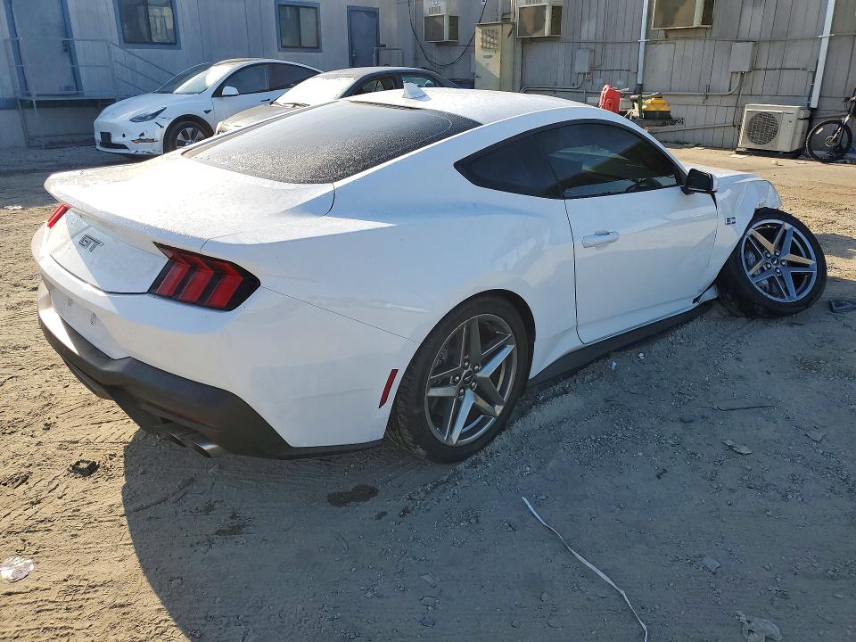 2025 Ford Mustang VIN 1FA6P8CF1S5401606 COPART salvage auction — FRONT END, Ca - Salvage Certificate, sold $25,500 on 2026-07-02 (photo 3)