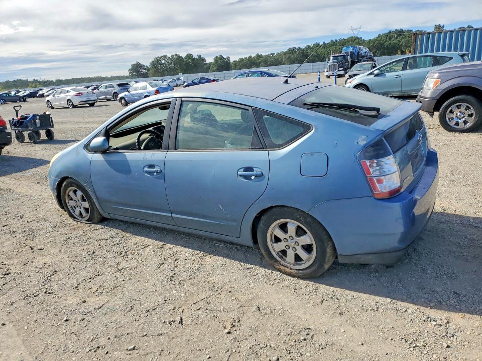 2005 Toyota Prius VIN JTDKB20U553050979 COPART salvage auction — MECHANICAL, Ca - Dis/Dlr/Exp App For Dup Clean, sold $250 on 2026-07-17 (photo 2)