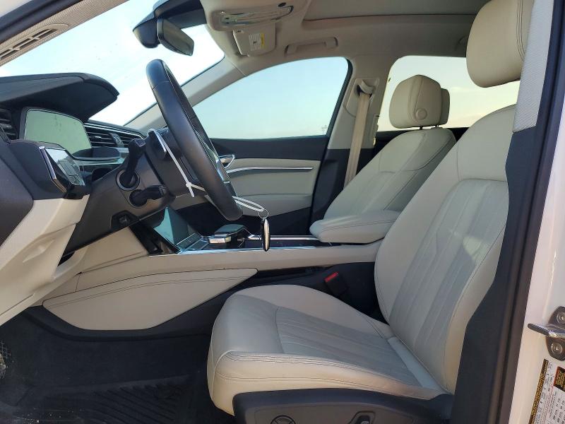 2022 Audi E-tron VIN WA1AAAGE6NB012586 COPART salvage auction — WATER/FLOOD, Id - Salvage Certificate Of Title, sold $10,400 on 2026-08-14 (photo 7)