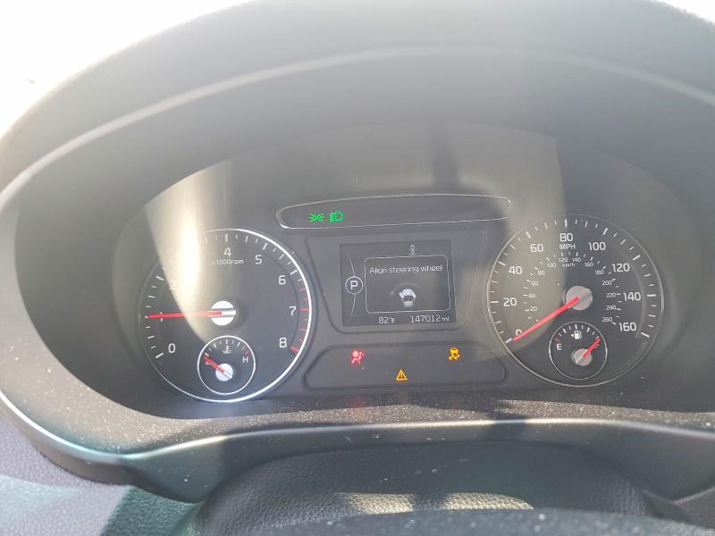 2016 Kia Sorento VIN 5XYPG4A35GG047913 COPART salvage auction — SIDE, Md - Cert Of Salvage > 75% Damage, sold $1,500 on 2026-07-09 (photo 9)
