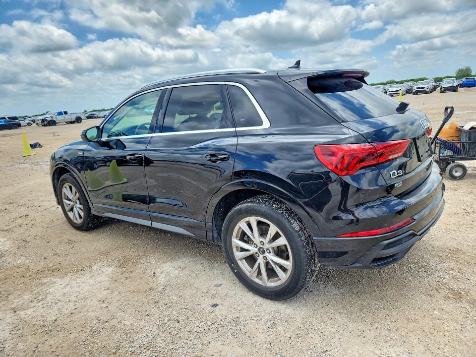 2022 Audi VIN WA1EECF39N1088780 COPART salvage auction — SIDE, Tx - Salvage Vehicle Title, sold $9,000 on 2026-07-30 (photo 2)